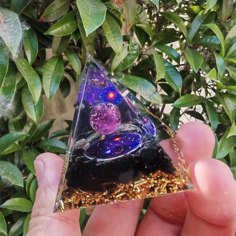 Pirâmide Orgonite Ametista e Obsidiana – Equilíbrio e Proteção - Purezen